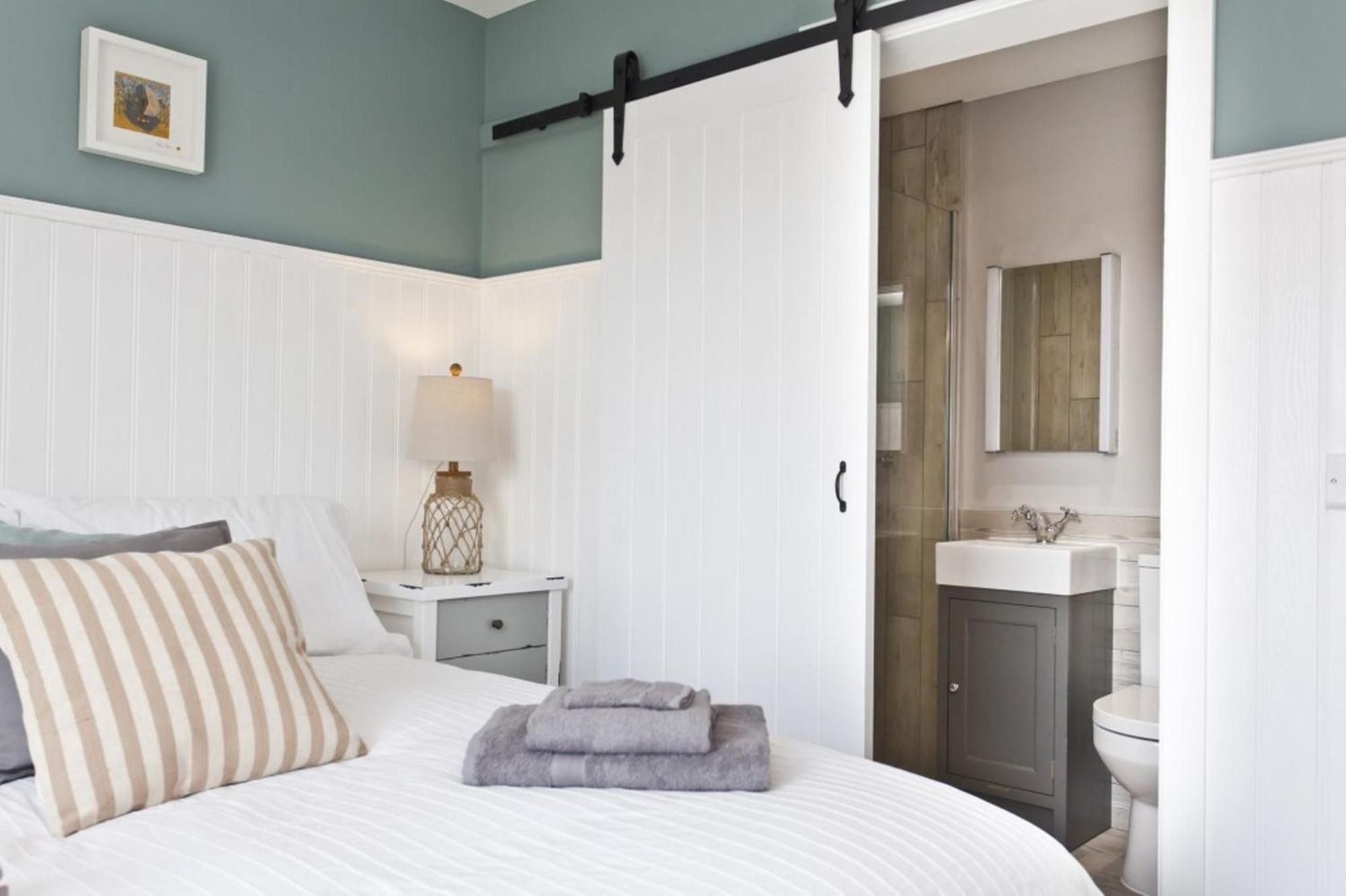 Bournecoast - Coastguard Cottage - Sea View - Garden - Hot Tub - Hb6098 บอร์นมัธ ภายนอก รูปภาพ