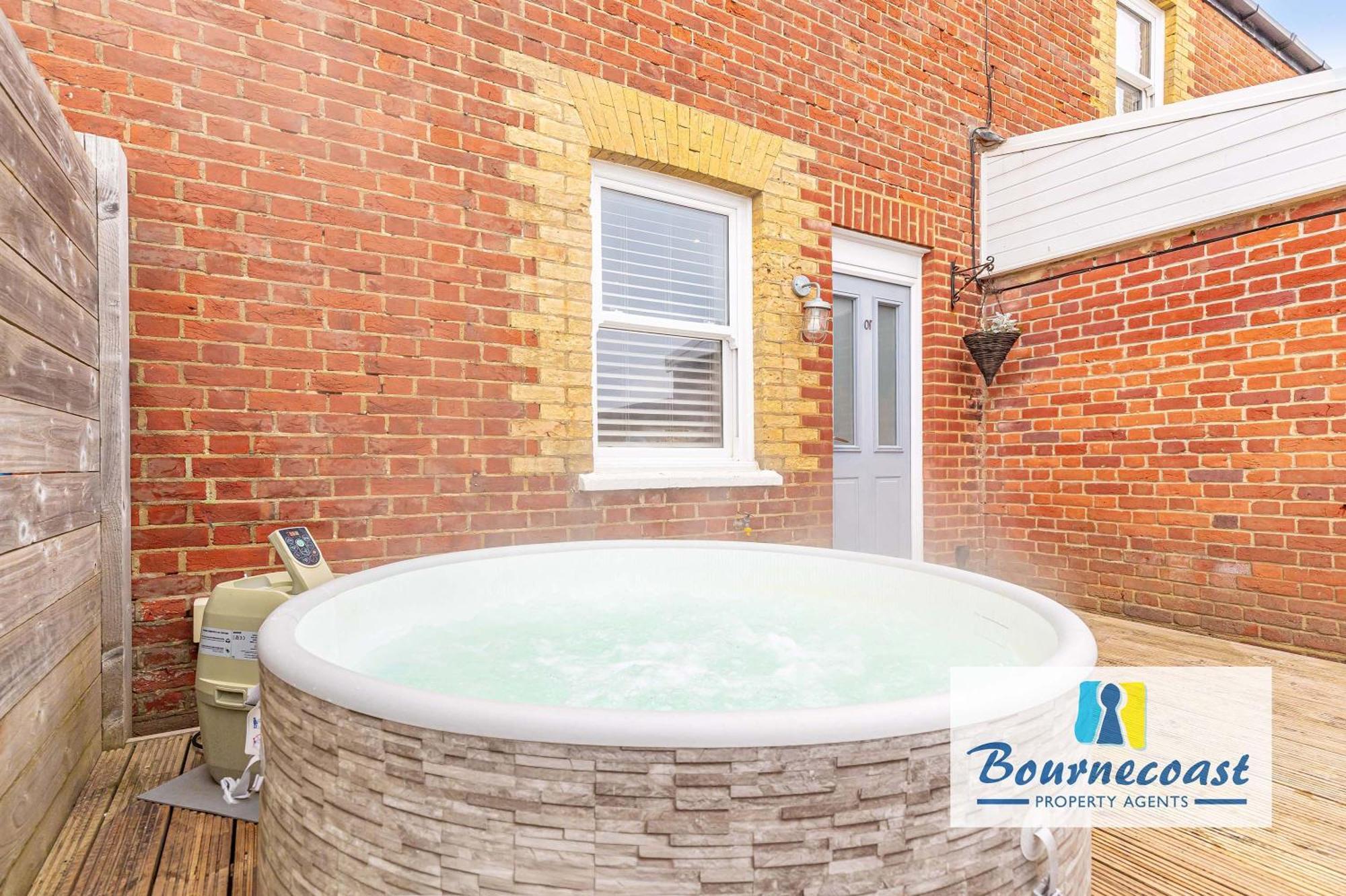 Bournecoast - Coastguard Cottage - Sea View - Garden - Hot Tub - Hb6098 บอร์นมัธ ภายนอก รูปภาพ